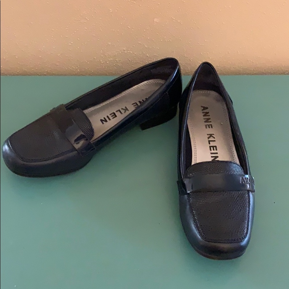 Anne Klein navy blue loafers